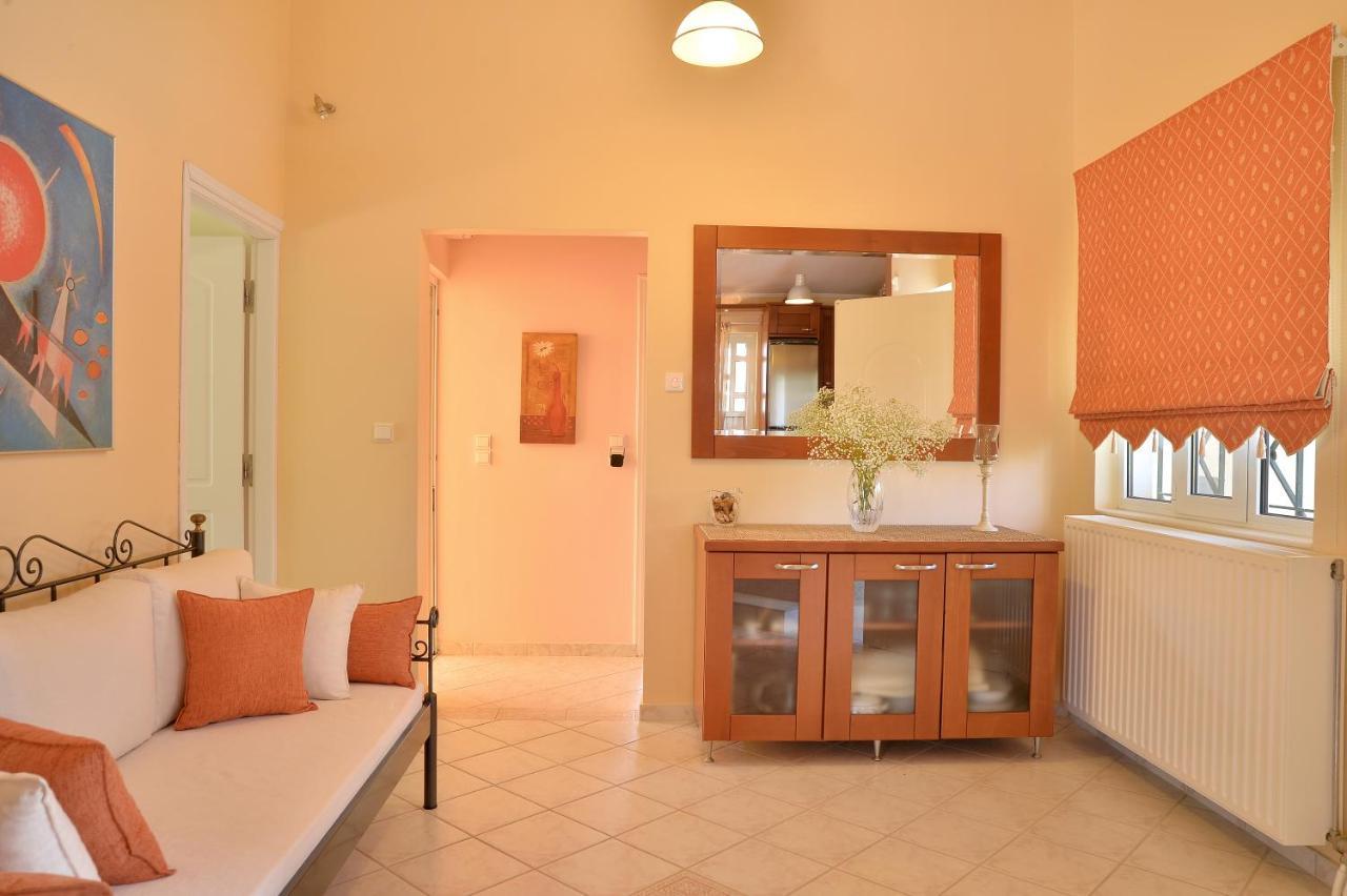 Domelia'S Luxury Apartments Near Airport & Beach Artemida  Exterior photo