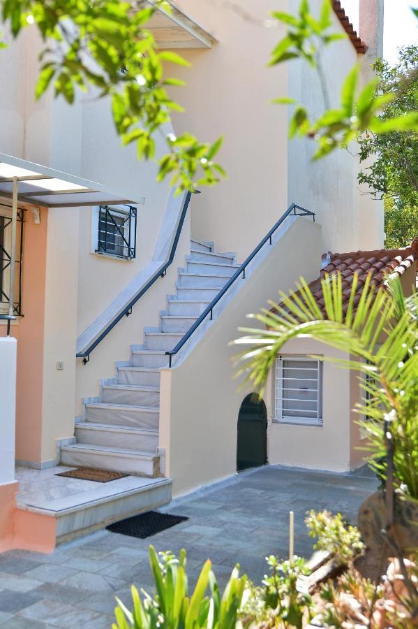 Domelia'S Luxury Apartments Near Airport & Beach Artemida  Exterior photo