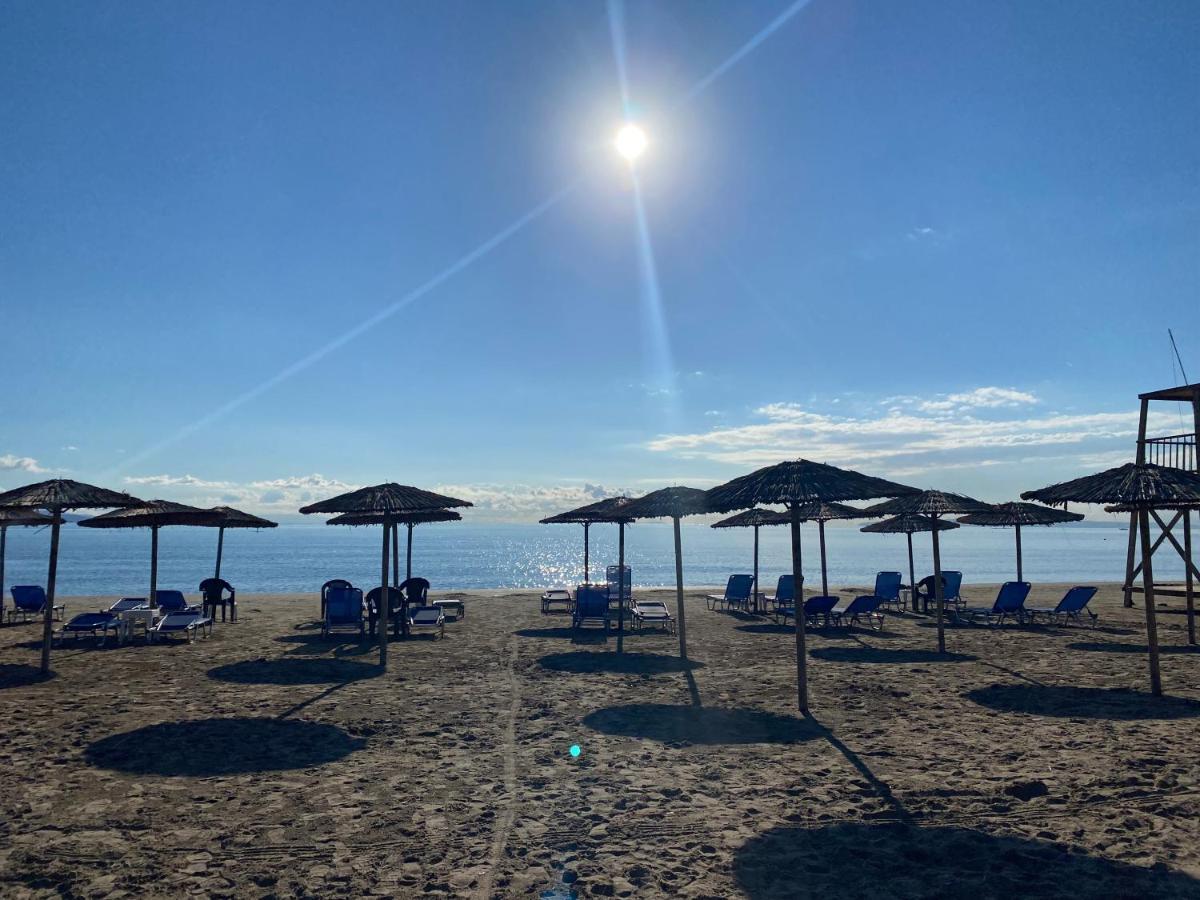 Domelia'S Luxury Apartments Near Airport & Beach Artemida  Exterior photo